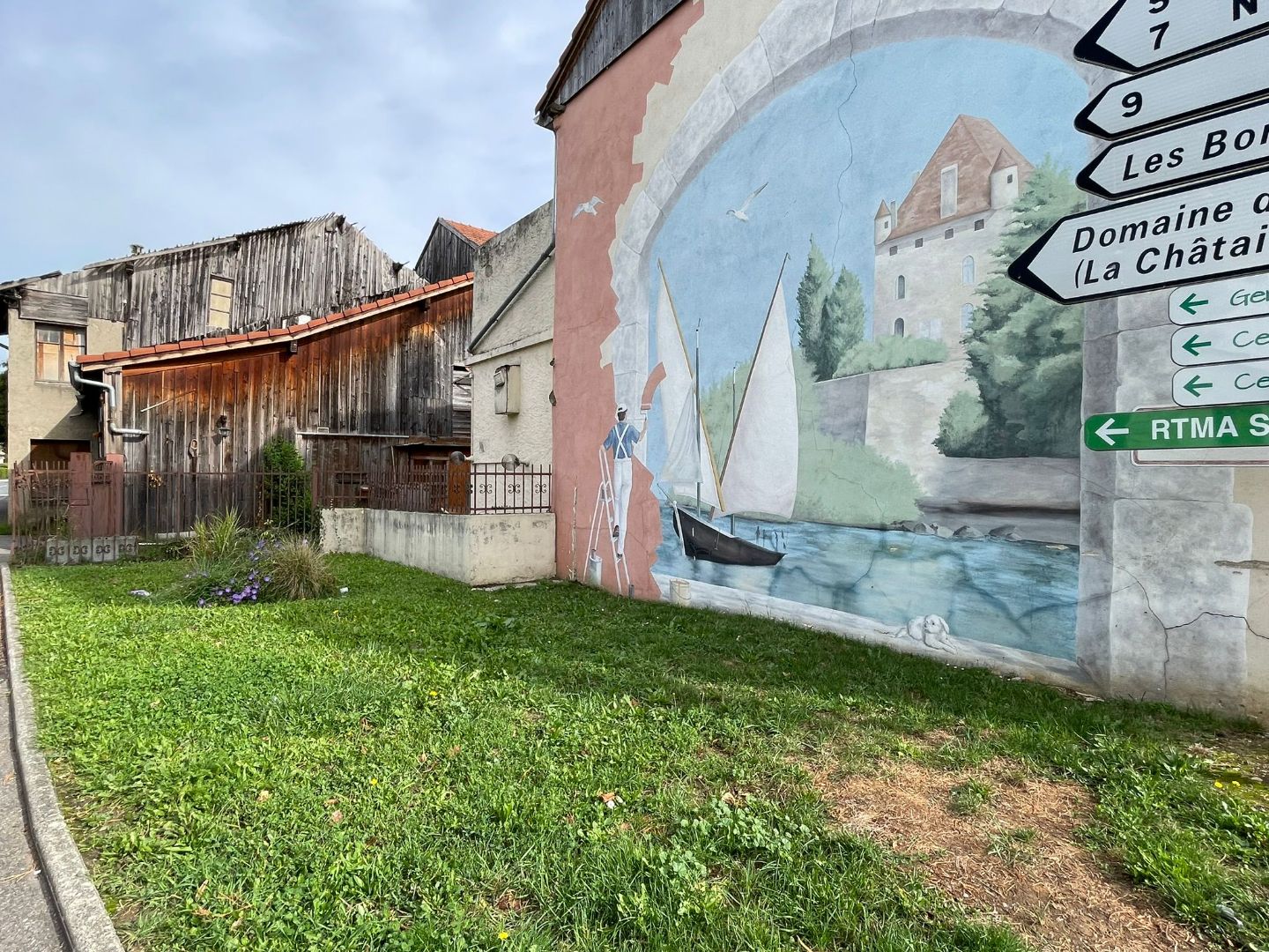 Maison de ville à rénover au cœur de Douvaine