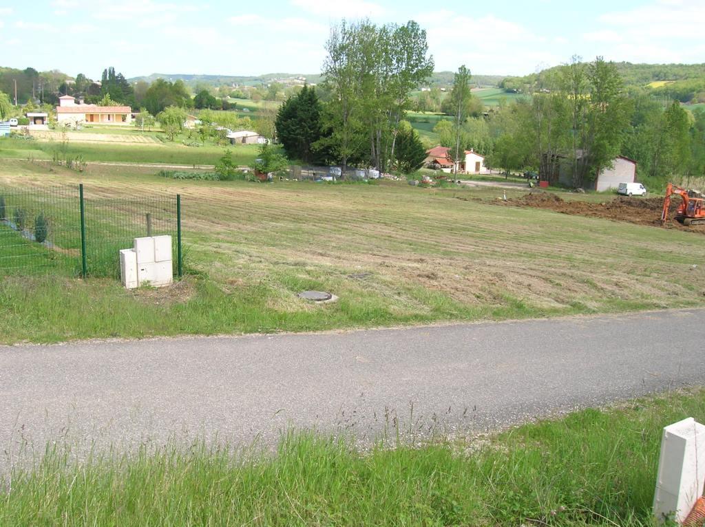 Terrain industriel viabilisé avec vue dégagée à La Pépinière