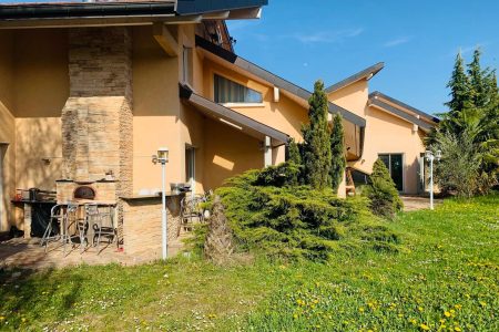 Villa d’exception avec piscine intérieure aux portes de Genève à Veigy-Foncenex